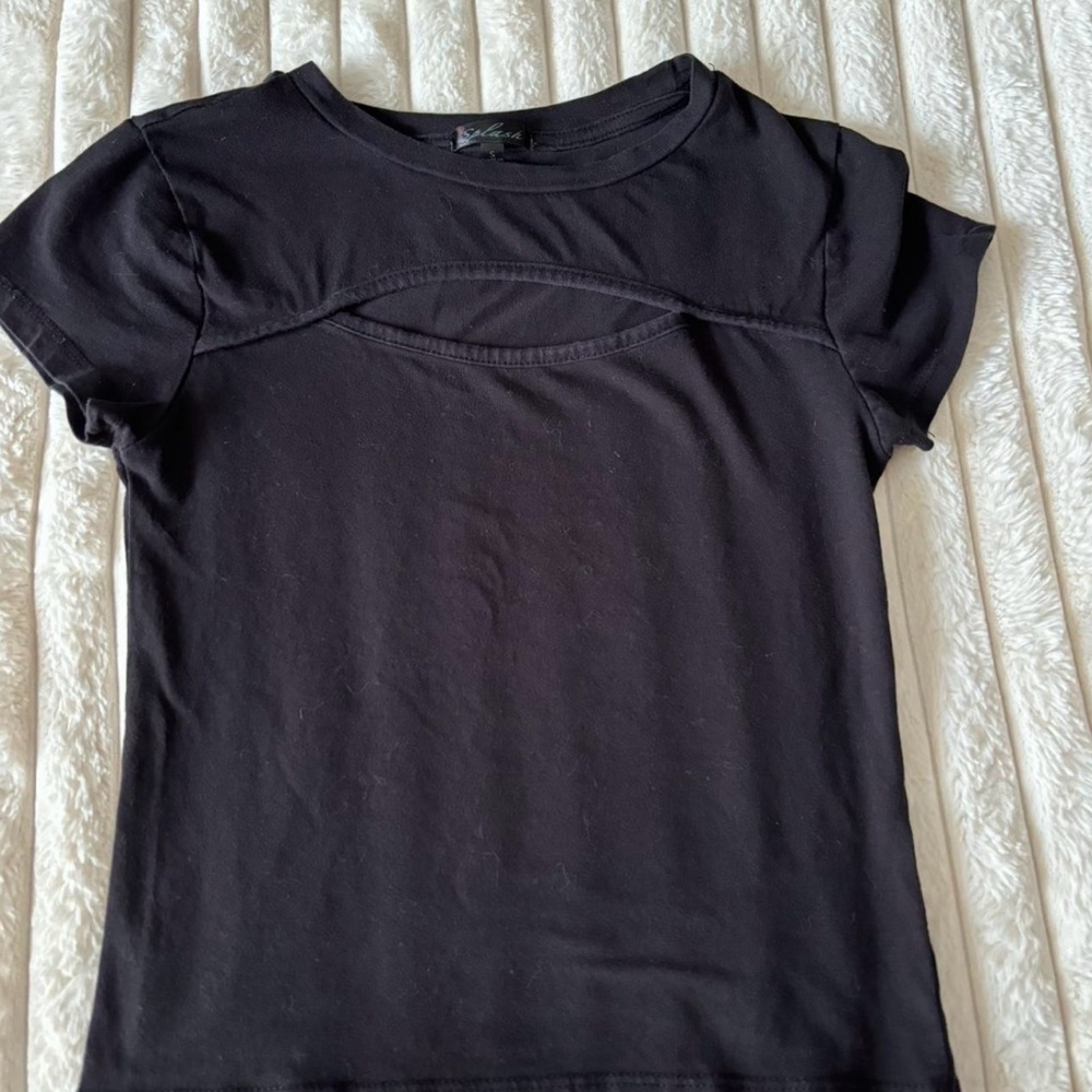 Splash Black Short Sleeve Cut Out Tee